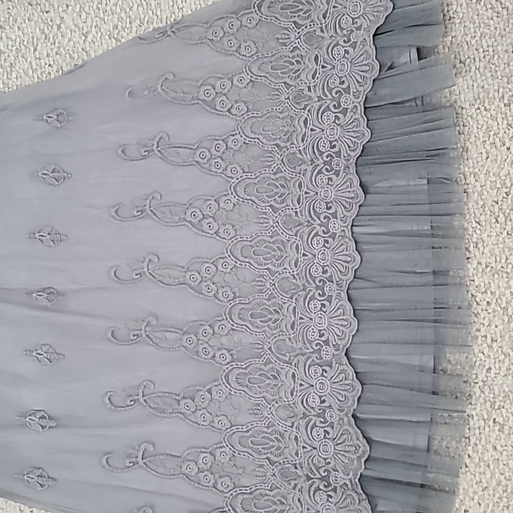 Versona Slip Dress, grey color, size large and good condition.